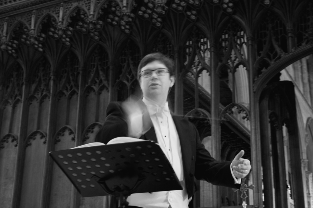 Stephen Bullamore conducting